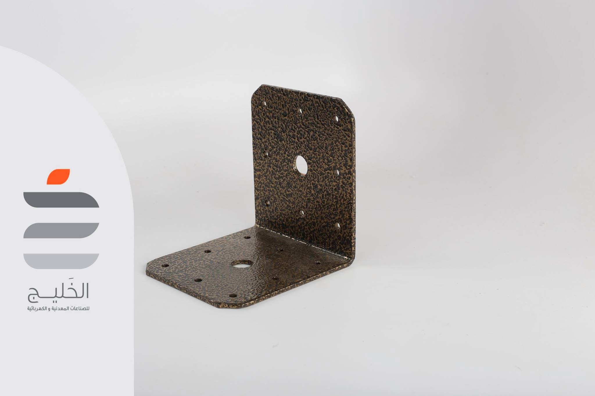 زاوية تثبيت خشب معالج